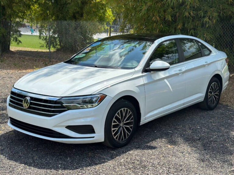 2019-volkswagen-jetta-se-4dr-sedan (1)